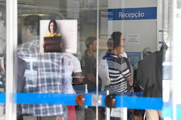 Recepção do edifício-sede do INSS em Brasília